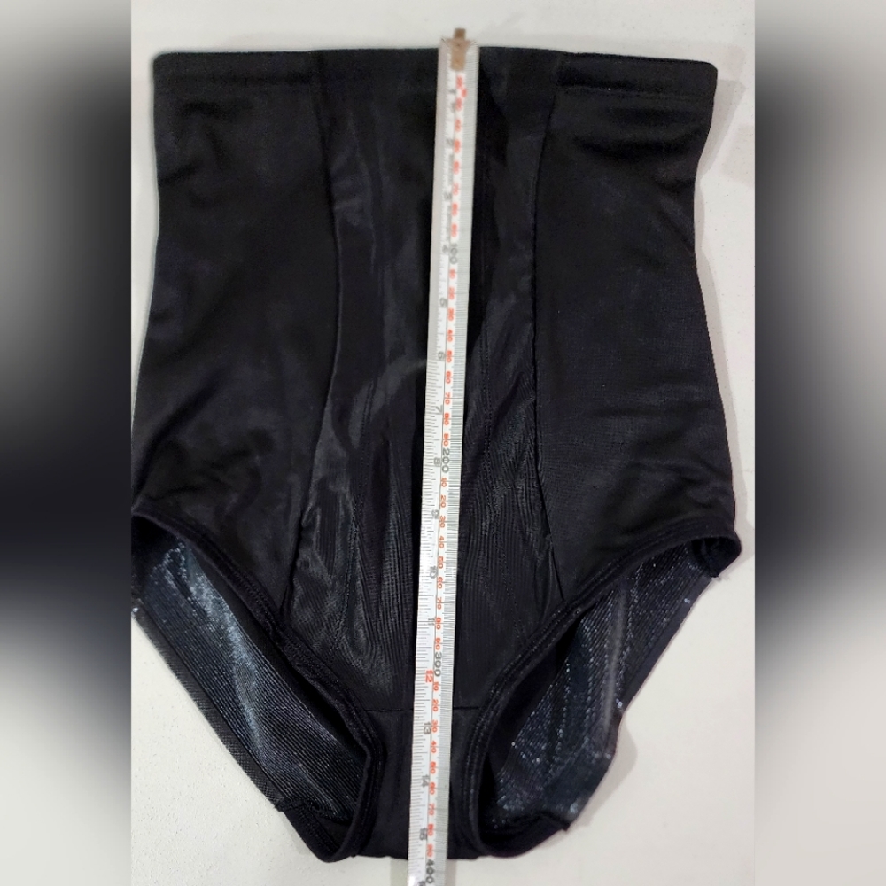 MIRACLESUITWomen's Extra Firm Tummy-Control High Waist Brief